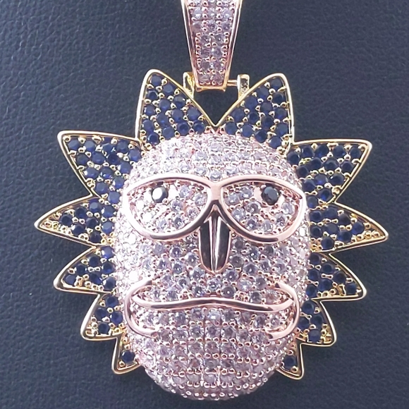 š¤ 20" 14K GP Cuban Chain + Cartoon Pendant - Picture 5 of 8